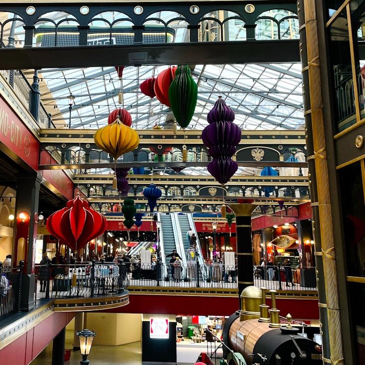 Dining out as an expat family in United Kingdom